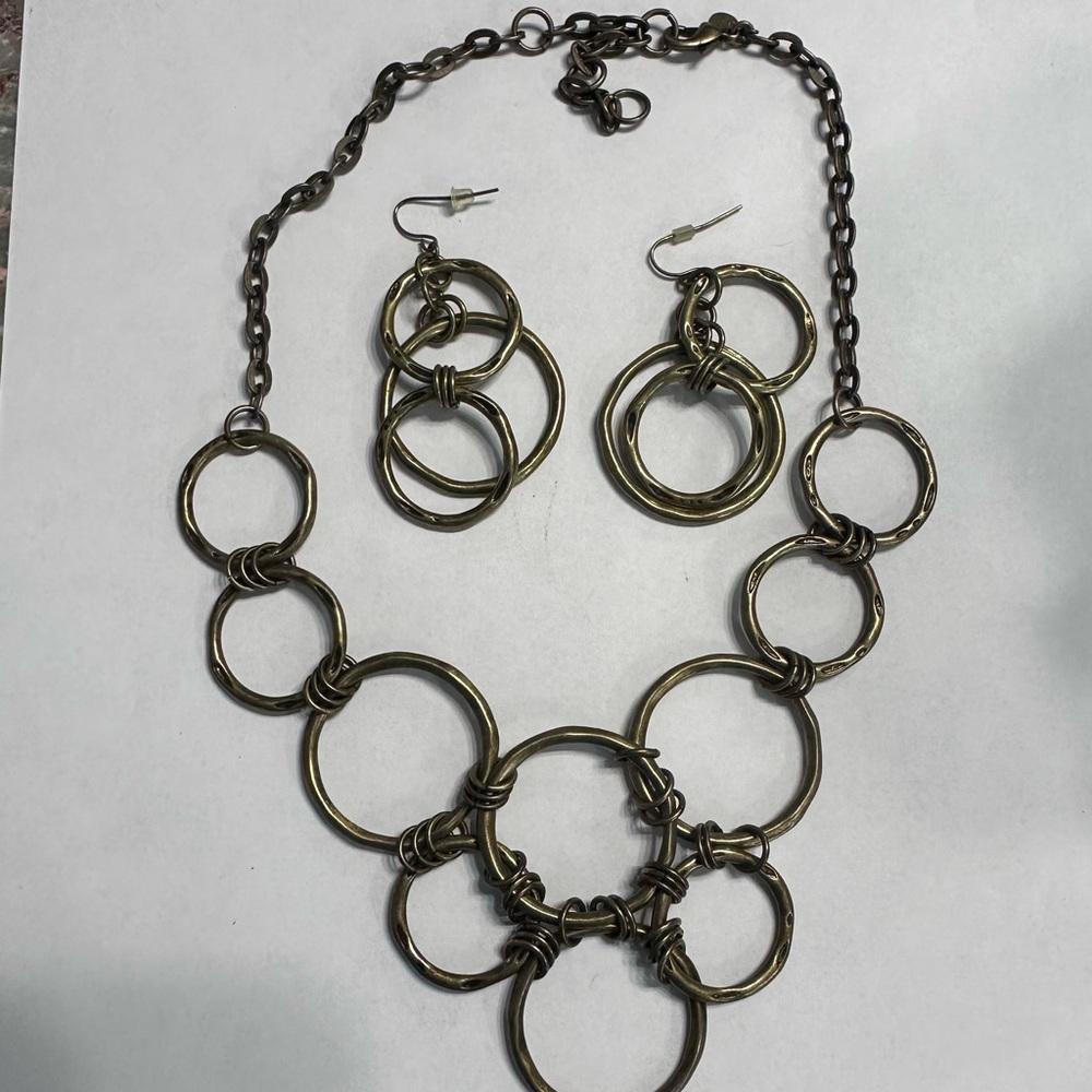 Elegant Gold-Tone Circle Necklace and Earring Set